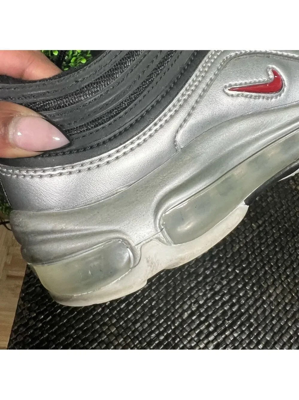 NIKE | Air Max 97 (Metallic Silver and Black - 2018)